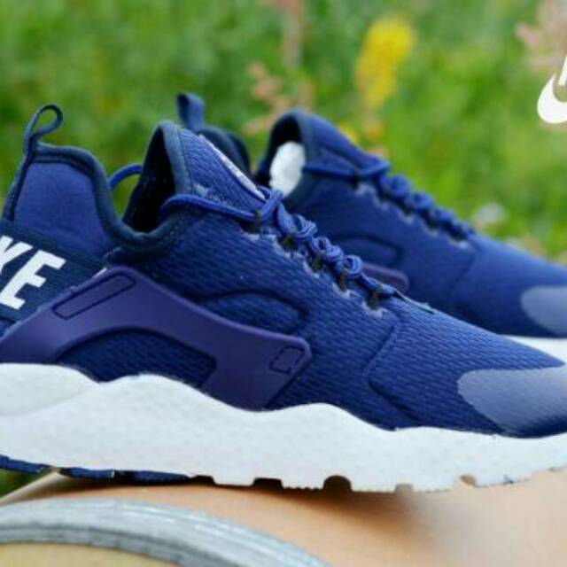 Sepatu Nike Huarache Women import sneaker skate olahraga jogging running jalan2 santai