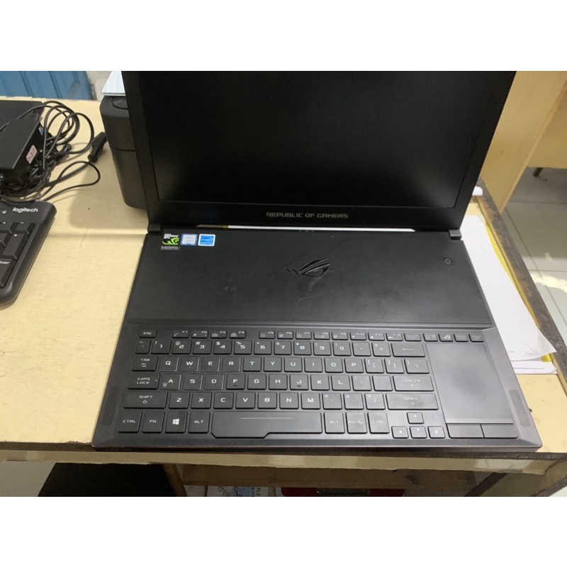 Laptop Gaming ( Asus ROG Zephyrus 24 GB )