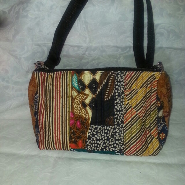 Tas batik / tas selempang