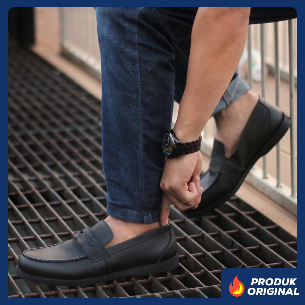 MELISMATIC BLACK ORIGINAL x REYL MAN Sepatu Loafers Hitam Kulit Sapi Asli Pria Slip On Simple Casual Semi Formal Kerja Kantor Slop Jalan Santai Hangout Pesta Kondangan Kuliah Selop Resmi Kantoran Genuine Leather Loafer Men Footwear Keren Terbaru Branded