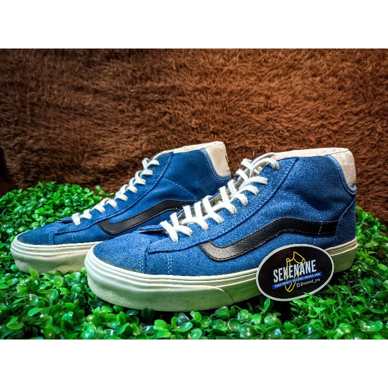 Sepatu Vans mid skool