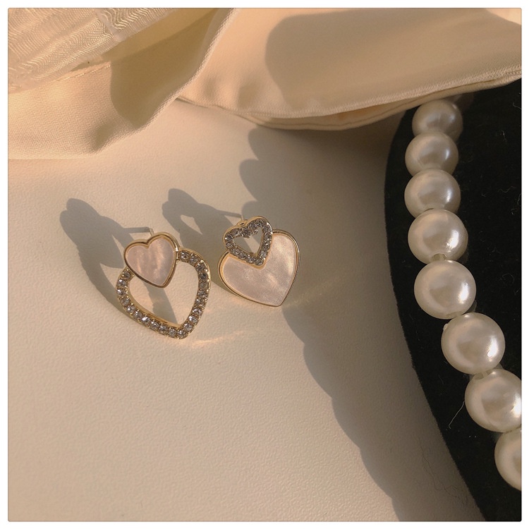 YEEZII Anting Tusuk Gantung Desain Hati Hollow Hias Kristal Warna Putih Untuk Wanita