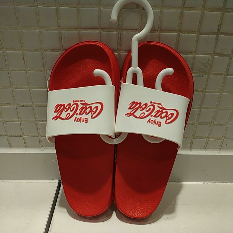 Flip flop sandal miniso edisi Coca-Cola
