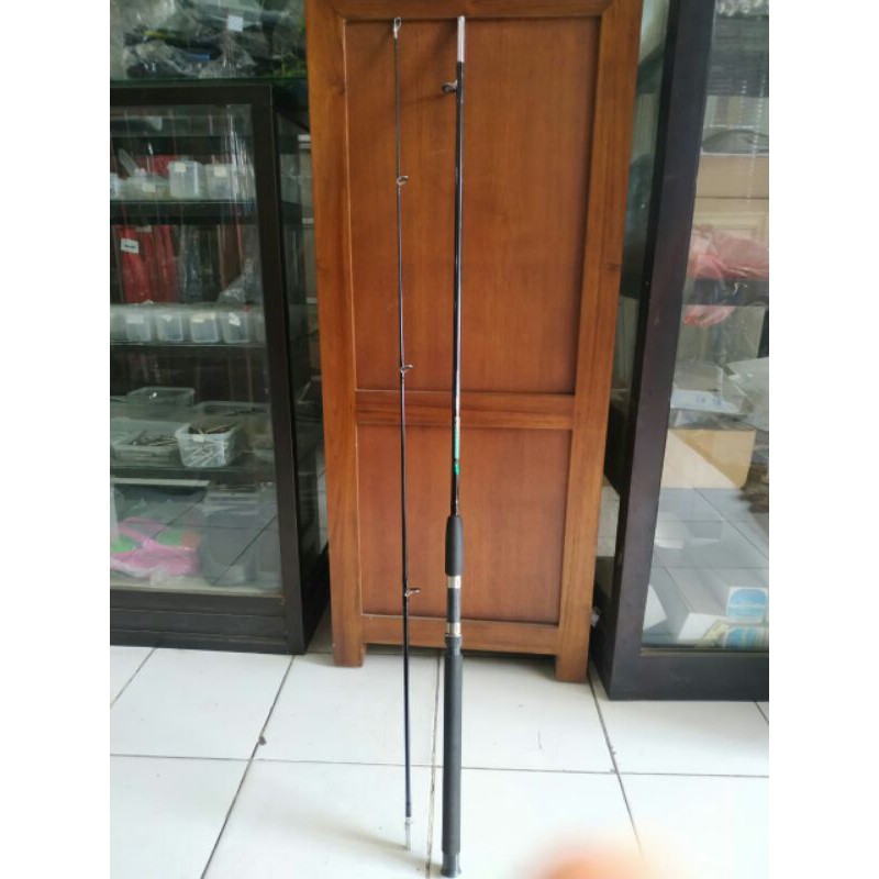 Joran Sambung 2 drat/ulir crocodille sangat kuat, ringan, bahan carbon solid