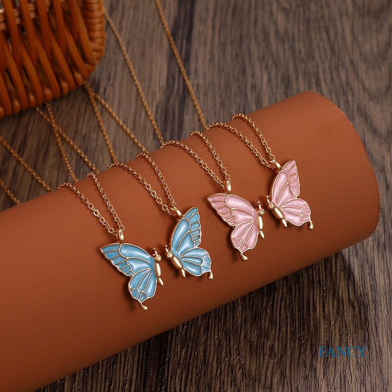 2pcs / Set Kalung Rantai Liontin Kupu-Kupu Elegan Untuk Wanita