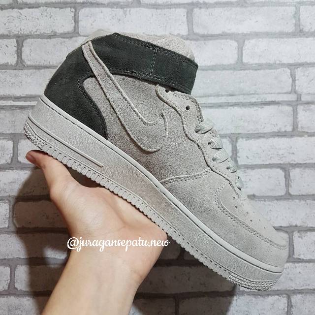 Nike Air Force 1 Mid '07 x Reigning Champ