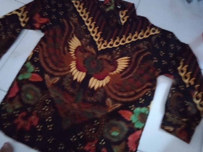 Kemeja Batik Cowok Batik Pria Modern Lengan Panjang Motif Cakra Kuning