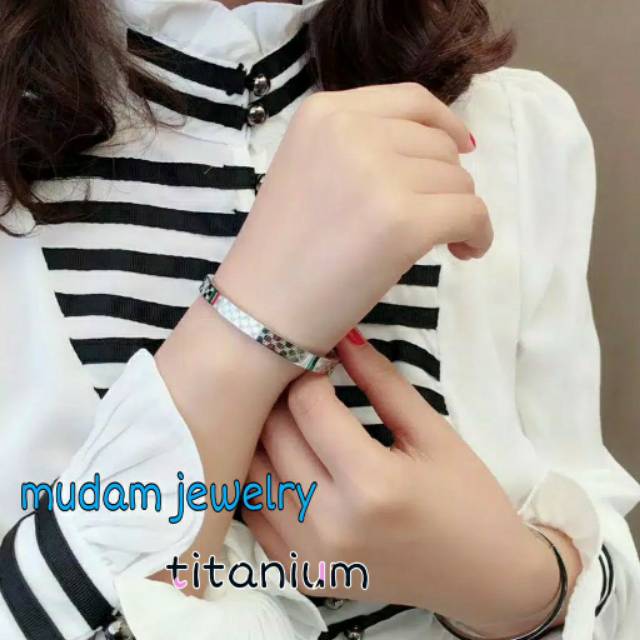 Gelang Titanium Model Gc Tersedia Warna Rosegold,  Gold dan Silver