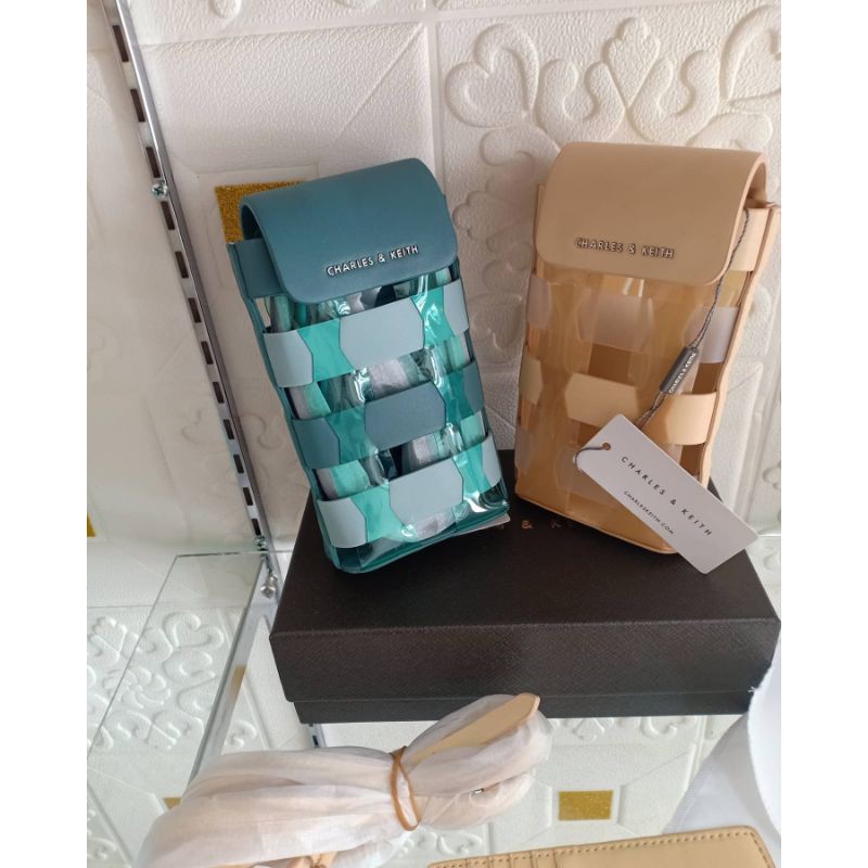 Tas Handphone Charles & Keith Free Box