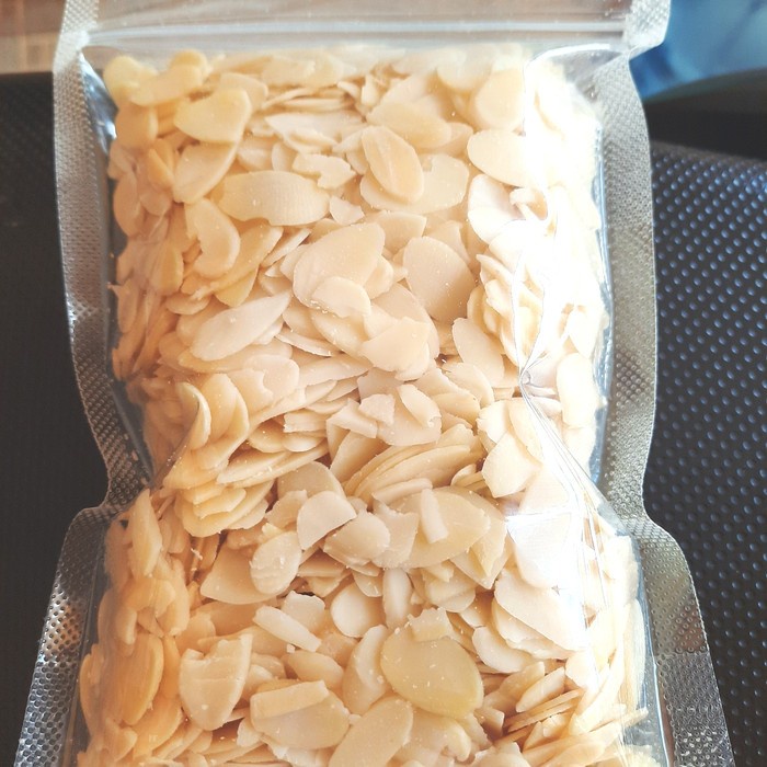 

Almond slice 250 gram