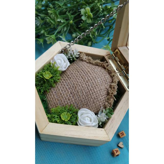KOTAK CINCIN KAYU MURAH RING BOX MINI KALUNG HEXAGONAL