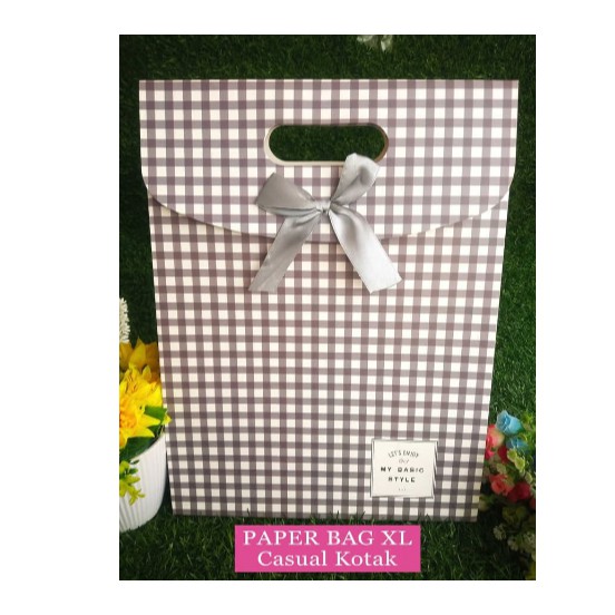 

Paper Bag Motif / Tas Kertas Kado / Tas Ulang tahun - XL Casual