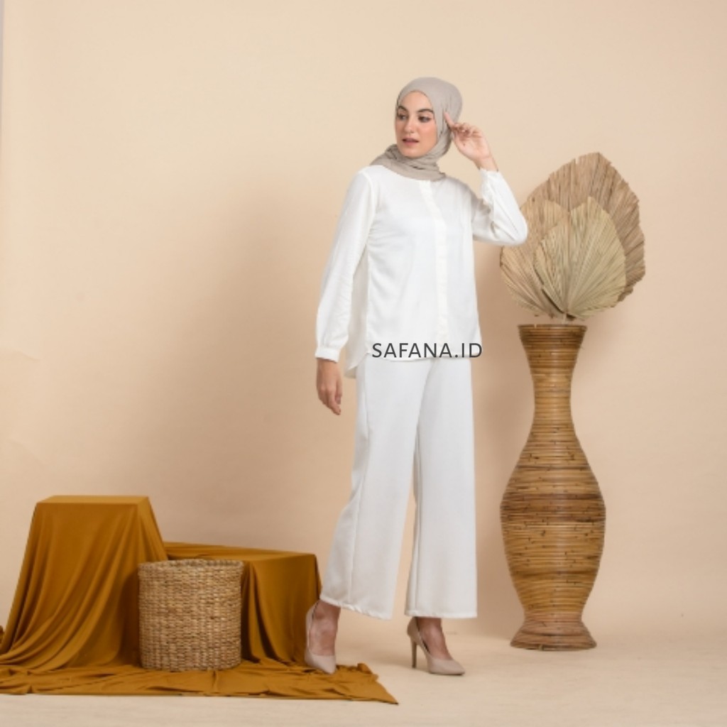 KEMEJA WANITA PANJANG / Kemeja Atasan Wanita Polos Basic-Broken white
