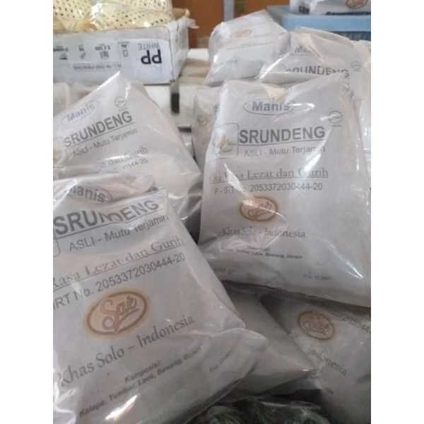

serundeng srundeng oleh oleh khas solo 250 gram