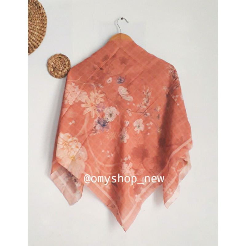 Preloved Buttonscarves Sofya Spice