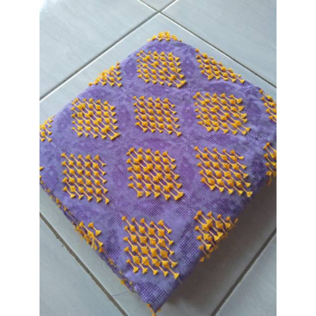 Kain tenun sutra bulu