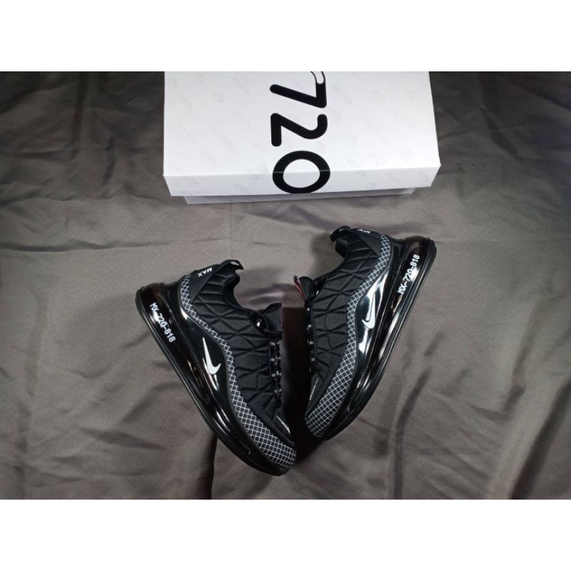 Sneakers Pria Nike Airmax 720-818 Triple Black