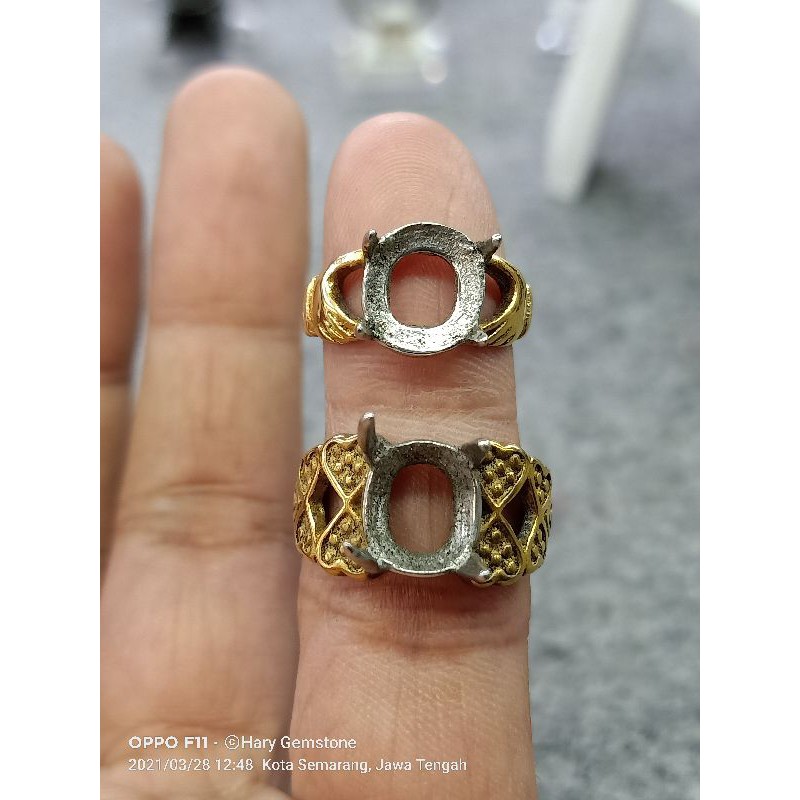 Emban cincin cewek titanium