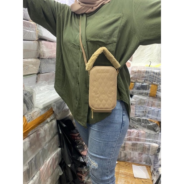 Tas hp tenteng bulu wanita just for you motif bunga