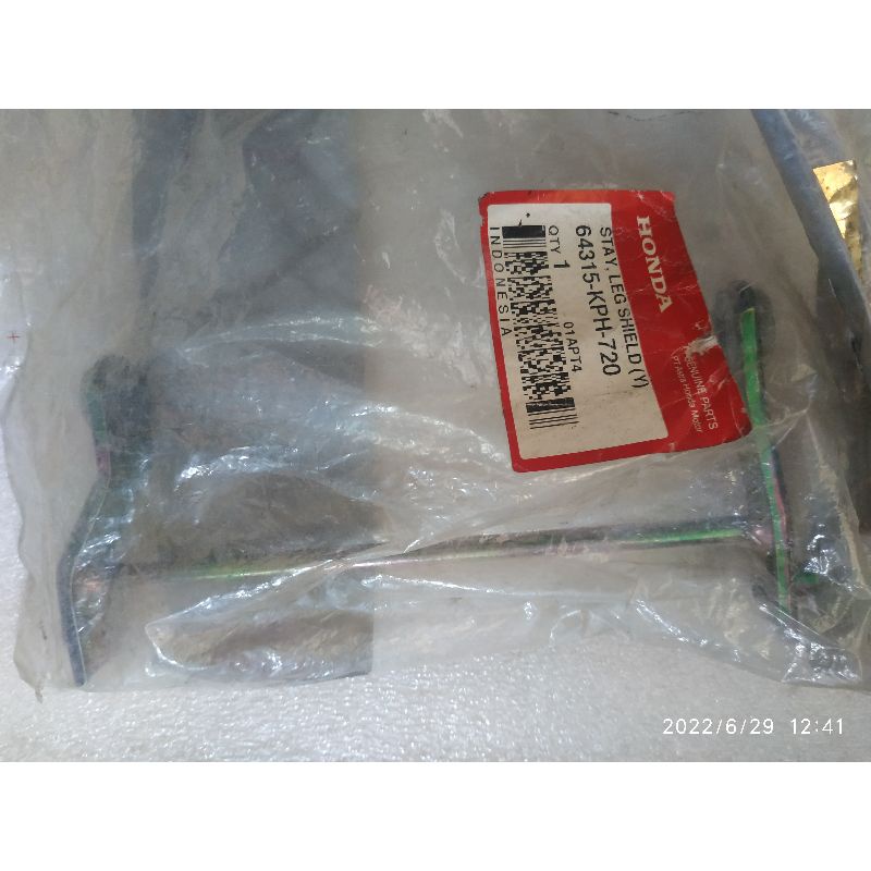 STAY LEG SHIELD LEGSHIEL HONDA KHARISMA KARISMA 125 X D DUDUKAN BRAKET BRACKET BREKET SAYAP LUAR HON