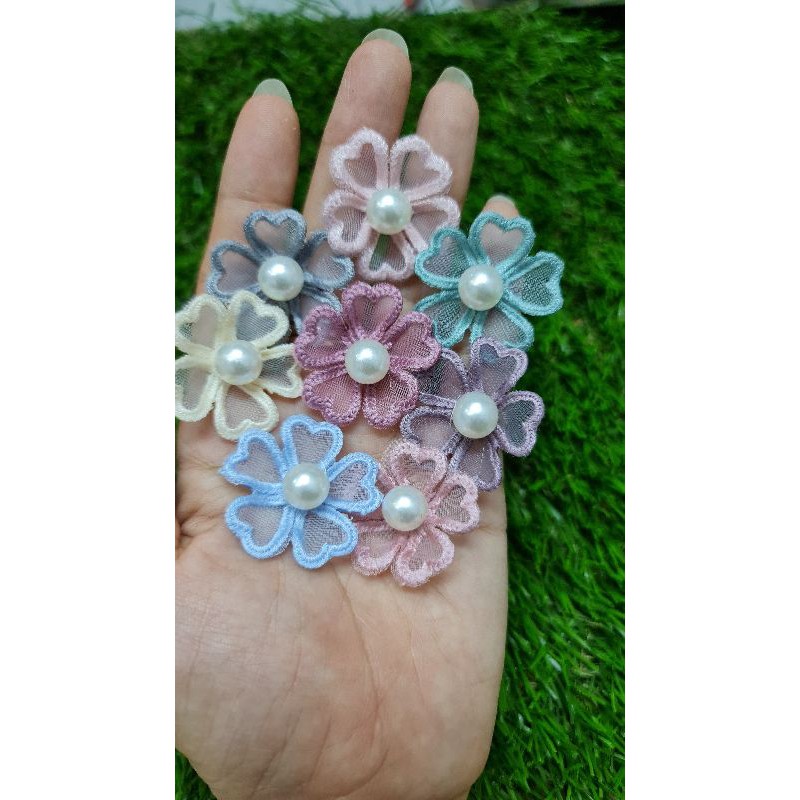 BUNGA KACA BORDIR MUTIARA K5 love 3CM perLUSIN
