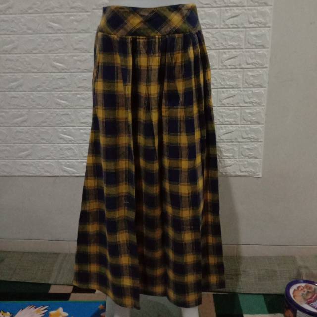 Preloved rok kotak2