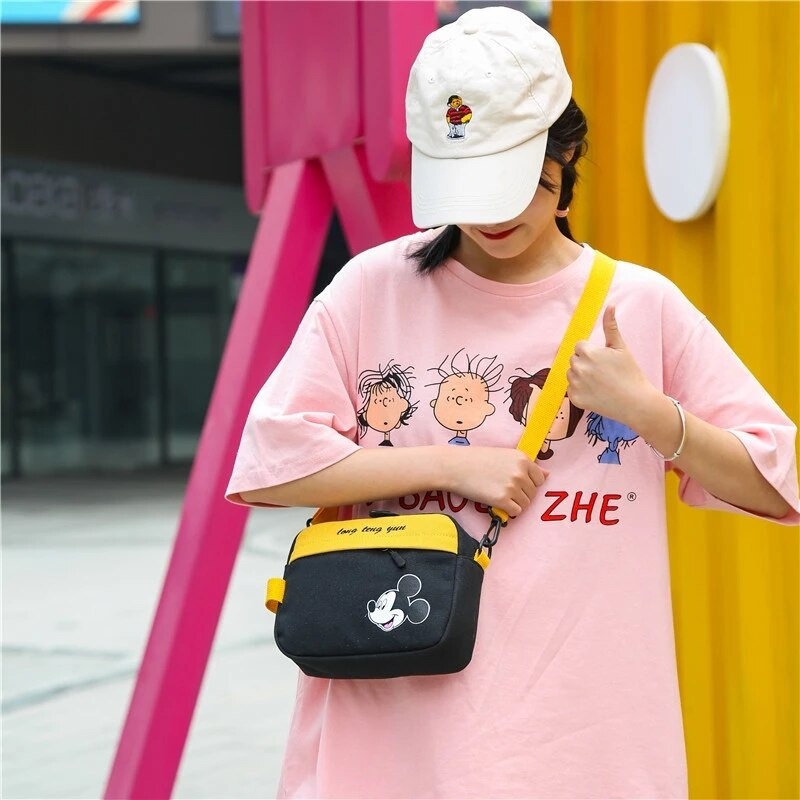 Twenty Bag - Tas Selempang Anak Wanita Dan Pria Terbaru 2021 Kekinian Motif Carakter MICKEY MOUSE Korean Style Murah Bahan Canvas Tebal