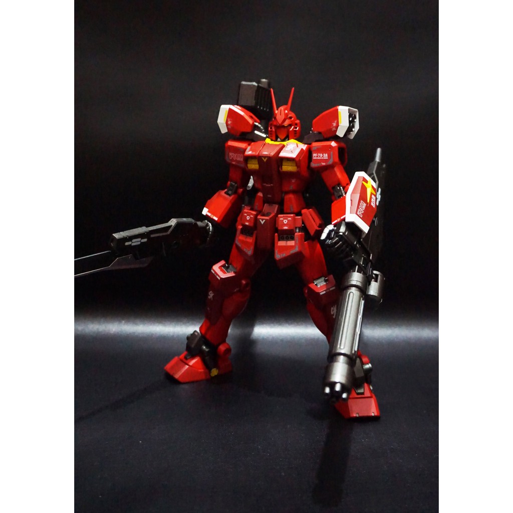 MG 1/100 Gundam Amazing Red Warrior ( Painted )