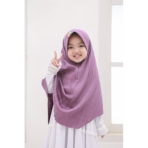 jilbab anak Plisket Naqita Kids Strawberry