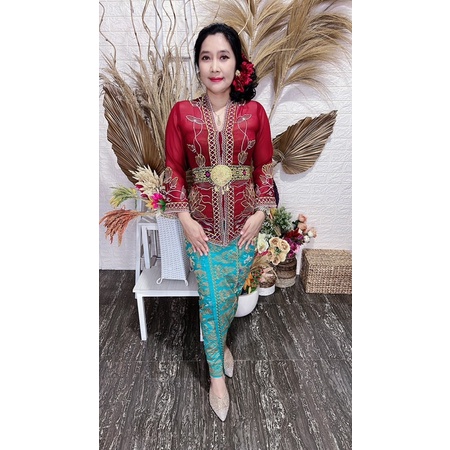 kebaya jadi bordir motif lotus