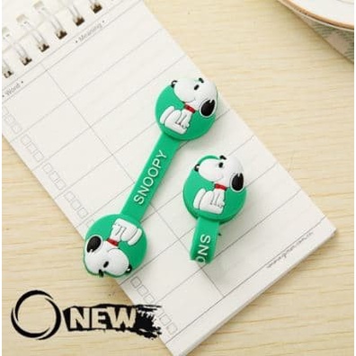 

PEREKAT-PENGIKAT- SNOOPY CORD HOLDER/ KLIP KABEL/ PENGIKAT KABEL/CABLE WINDER - PKKO-003 -PENGIKAT-