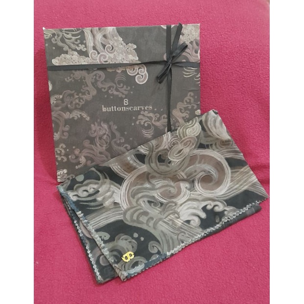 BUTTONSCARVES Preloved Wave Black