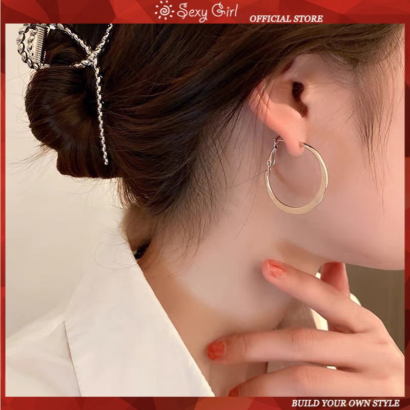 Anting Tusuk Gantung Bahan Metal Desain Geometri Gaya Sexy Untuk Wanita