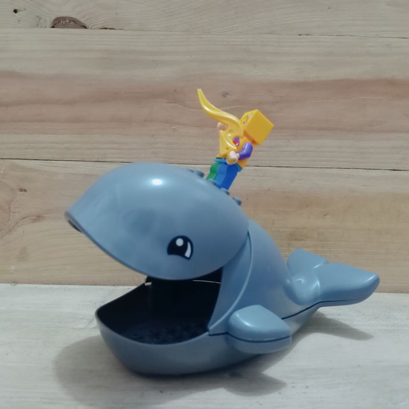 recast lego ikan paus jumbo whale warna grey whale