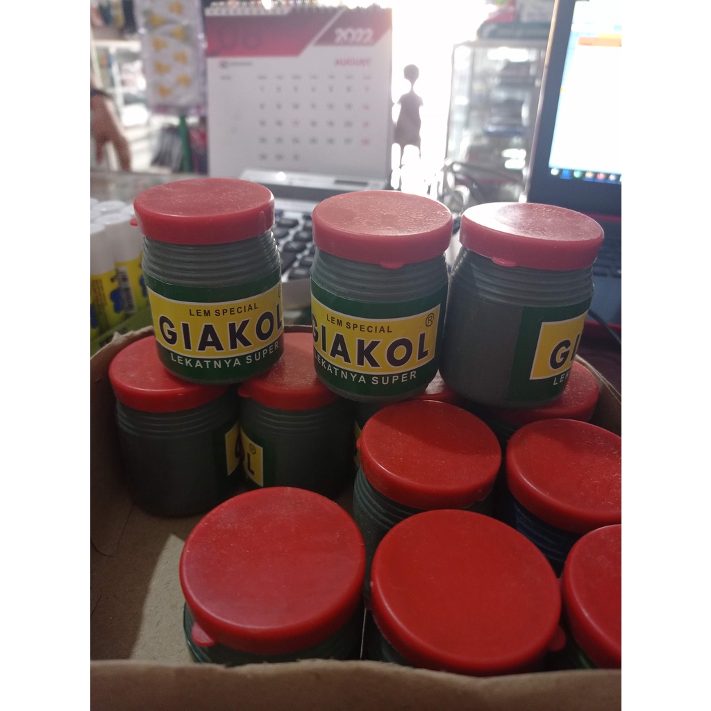 

LEM KERTAS GIAKOL
