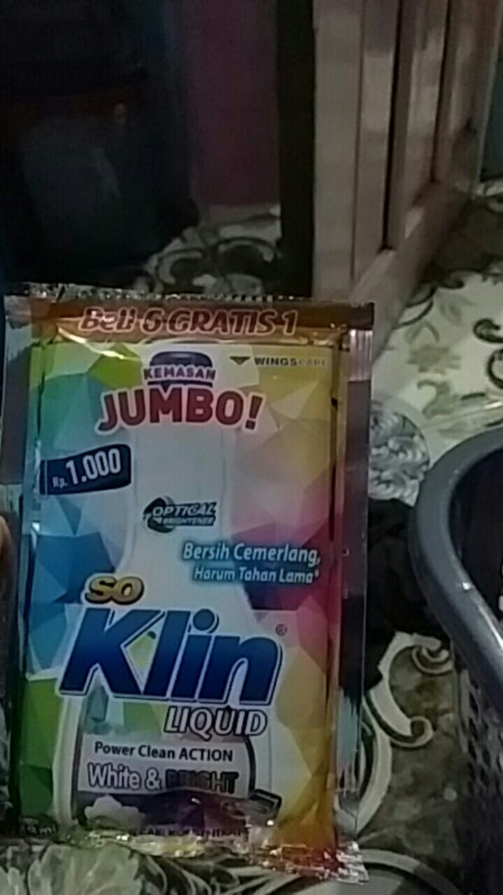 So Klin Liquid 45 Ml White & Bright Kemasan Jumbo - Renceng Isi 14 Sachet