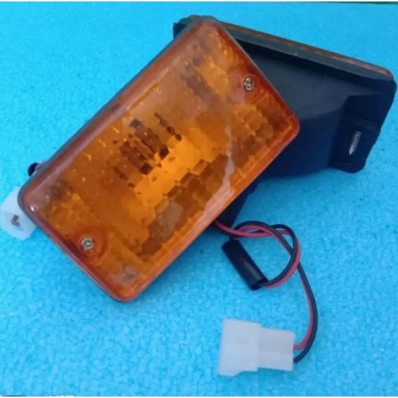 LAMPU SEN BEMPER DEPAN L300 SET