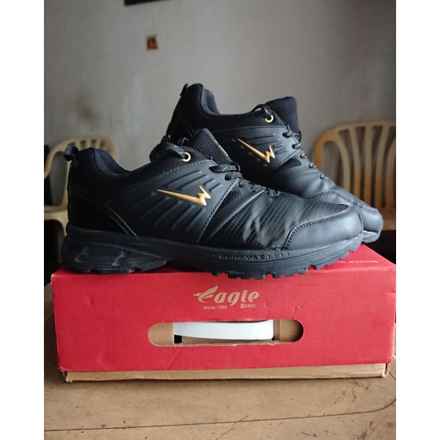 Sepatu Sport Eagle Pria Original