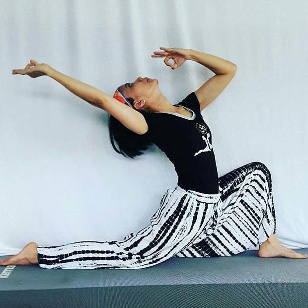 Pakaian Olahraga Wanita Celana Harem / Yoga Pant Union Motif