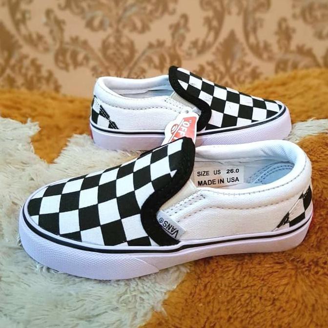 DISKON Sepatu Vans Checkerboard Slip On Anak Putih