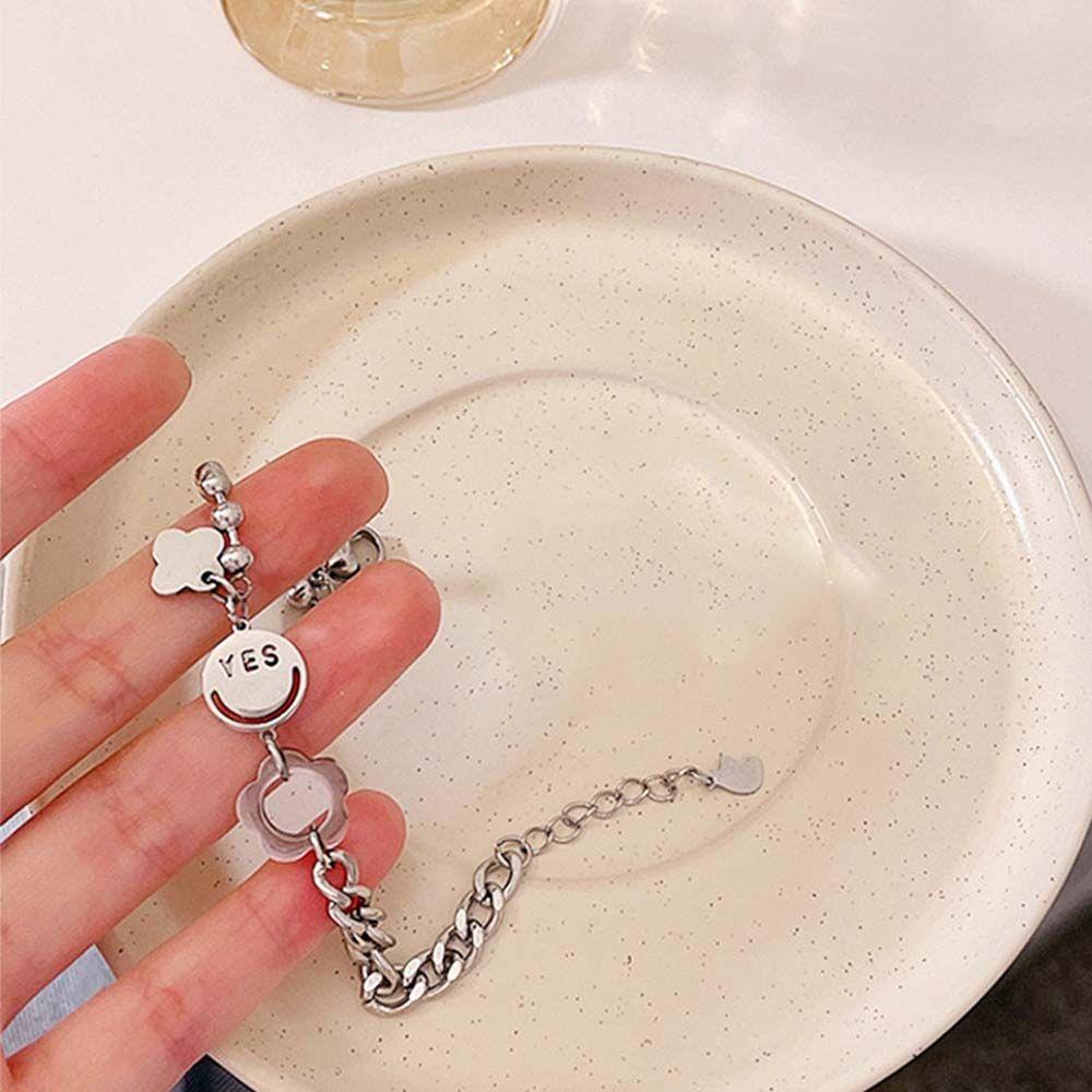 Mxbeauty Smiley Gelang Kepribadian Manis Bunga Perhiasan Fashion Rantai Berlubang Gadis Minimalis Gaya Korea Bracelet