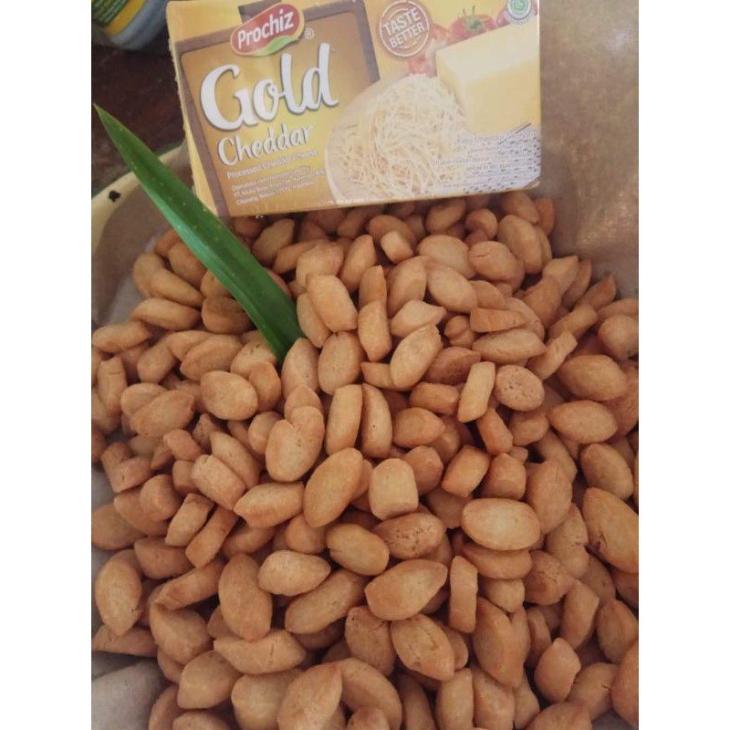 

Biji Ketapang gurih renyah