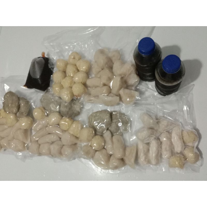 

Pempek Palembang campur (adaan, telur kecil, lenjer pot)Isi 10 pcs) + cuka