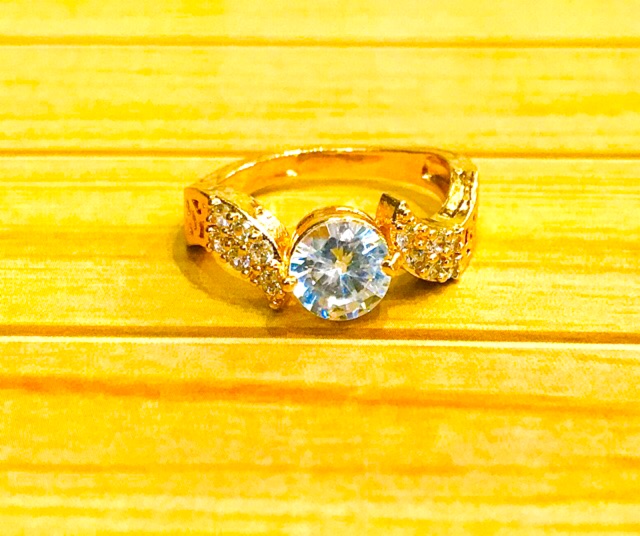 Cincin wanita lapis emas / cincin berlian replika / cincin permata / berllian replka /cincin