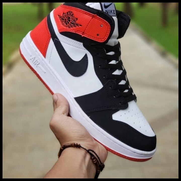 Sepatu Nike Air Jordan Ukuran 36 - 45 Merah Putih Lis Hitam Grade Orig