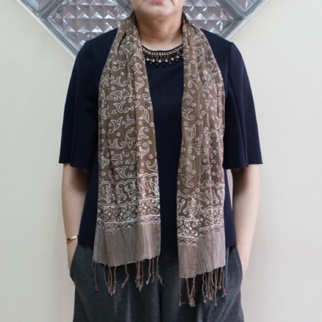 Scarf / syal katun batik halus