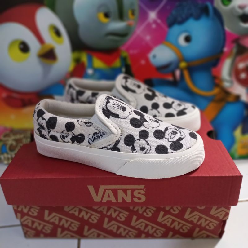 sepatu vans slip on anak cream motif karakter size 25-35