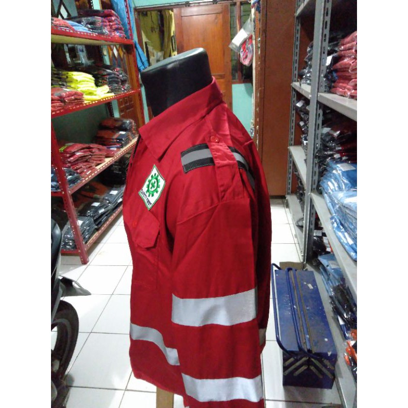 BAJU SAFETY SERAGAM ATASAN MERAH HSE SCOTLIGHT 5CM HITAM DAN SILVER DOBLE FREE LOGO K3 BENDERA