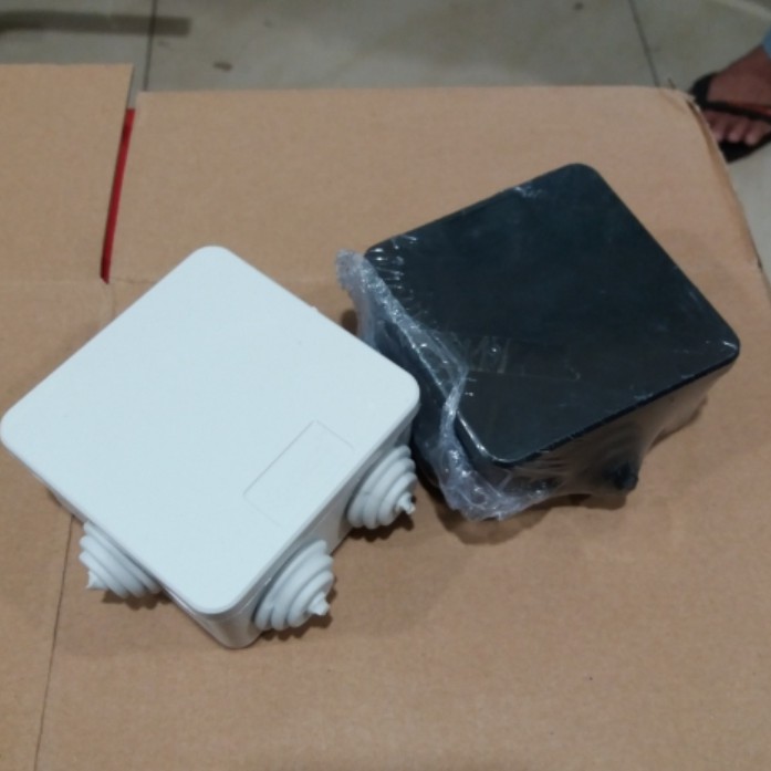 Masko Duradus / Doradus / Junction Box 8.3X8.3 Putih / Hitam