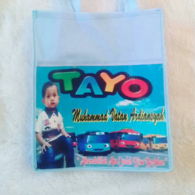 

spunbond bag // tas souvenir ultah